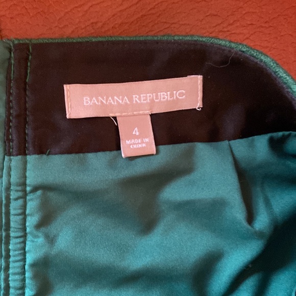 BR WOOL/Rayon green skirt - Picture 5 of 6